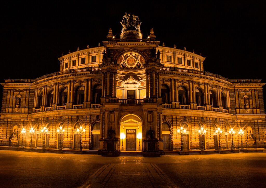 dresden, places of interest, semper opera house-2306937.jpg